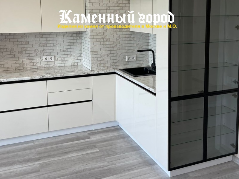 Столешница и мойка из искусственного камня под заказ