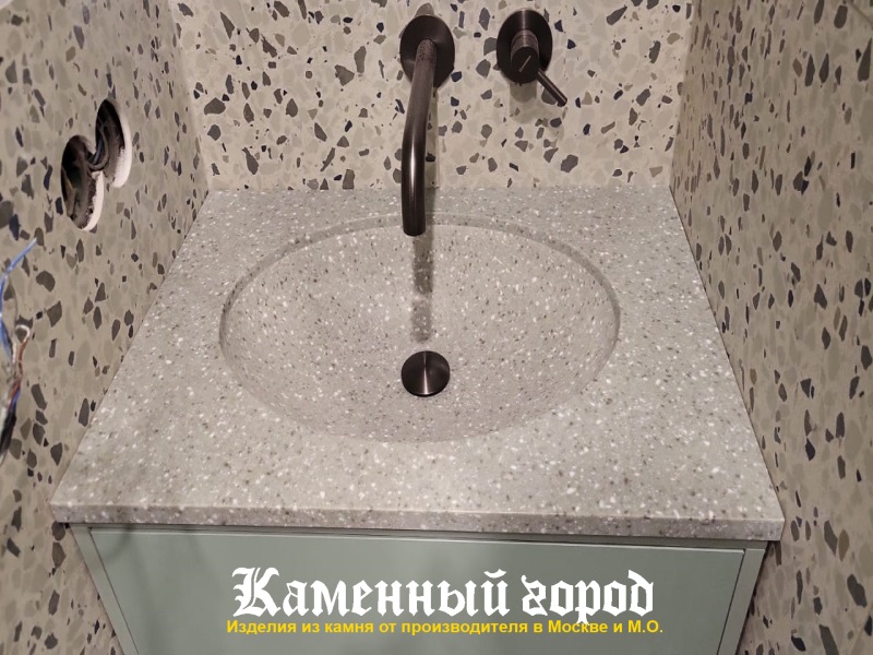 Мойка в ванной из искусственного камня 