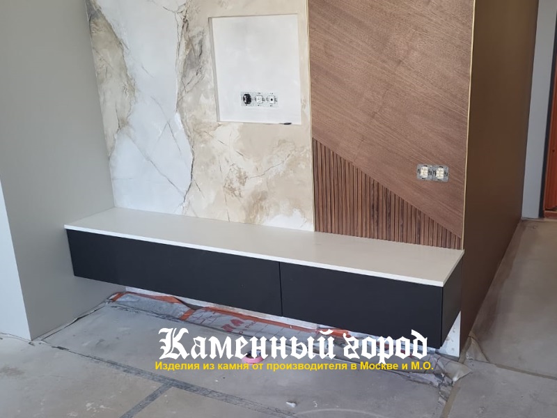 Столешница под ТВ из искусственного камня